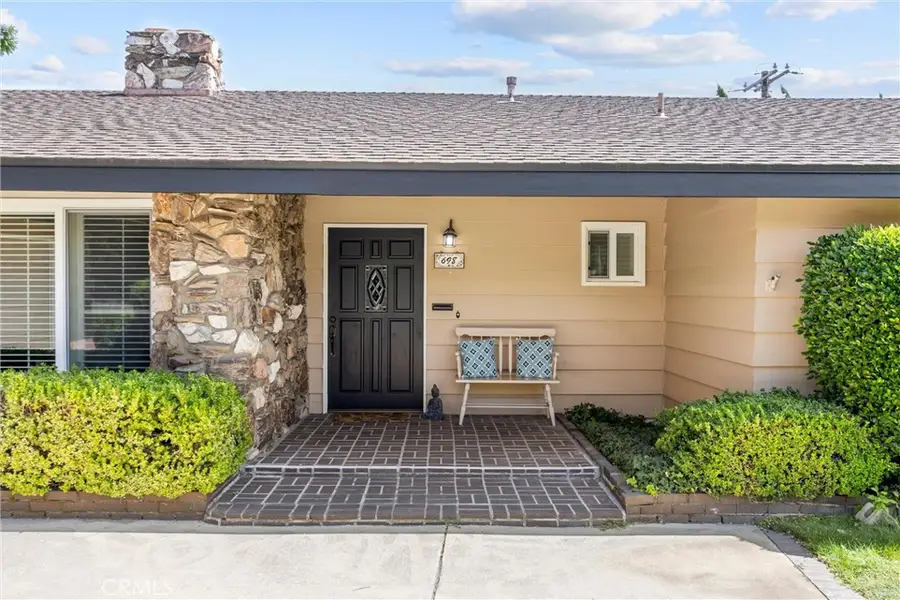 698 Wellesley, Claremont, CA 91711 - #2