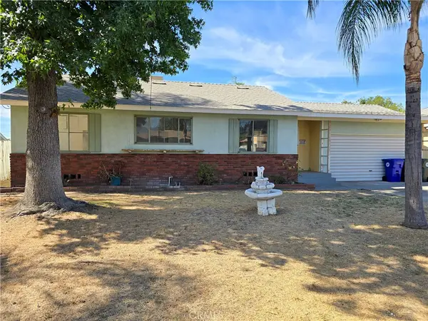 237 W Van Koevering Street, Rialto, CA 92376