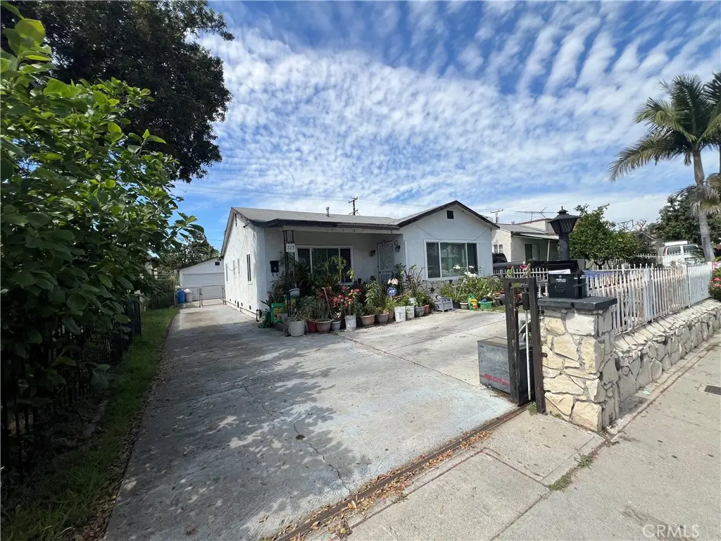 727 Oakford, East Los Angeles, CA 90022 - #1