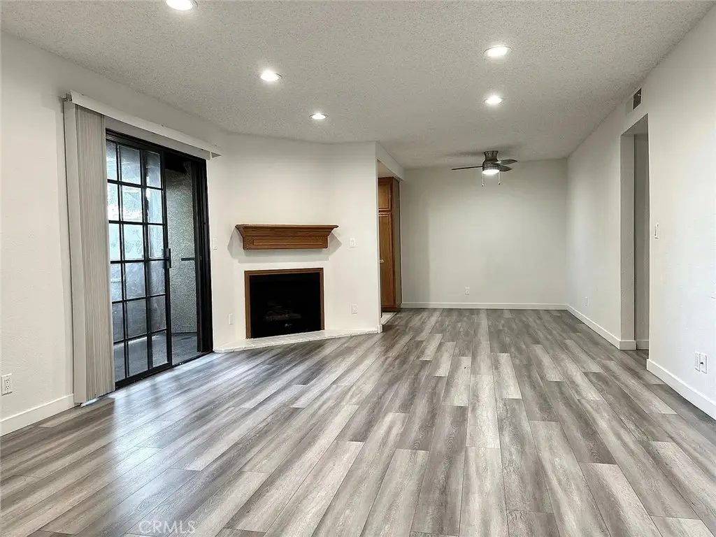 10220 De Soto Avenue #6, Chatsworth, CA 91311 - #1