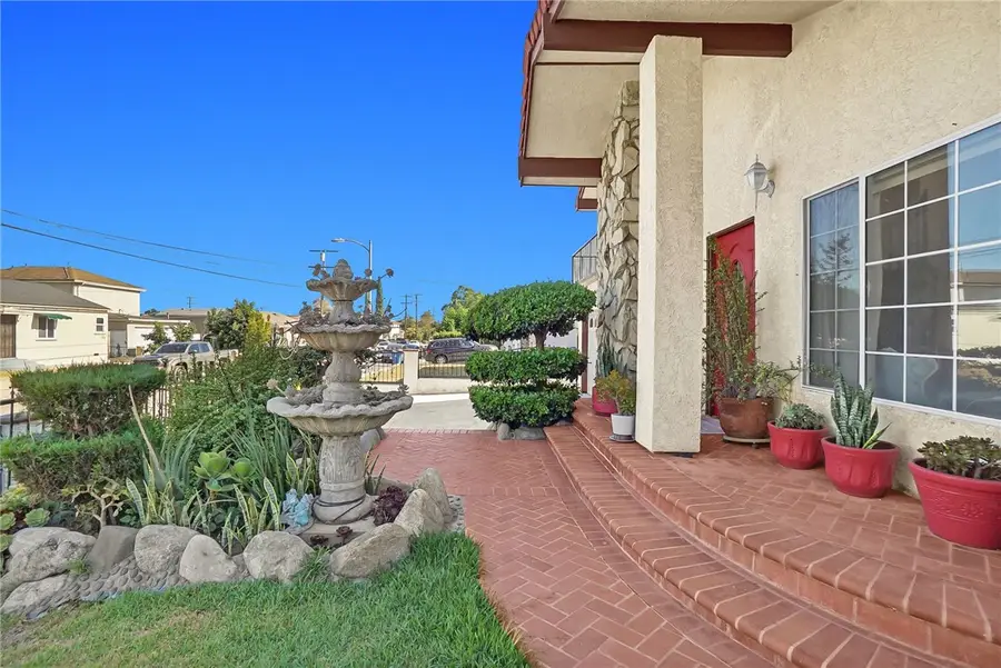 819 S S Olive Avenue, Alhambra, CA 91803 - #3