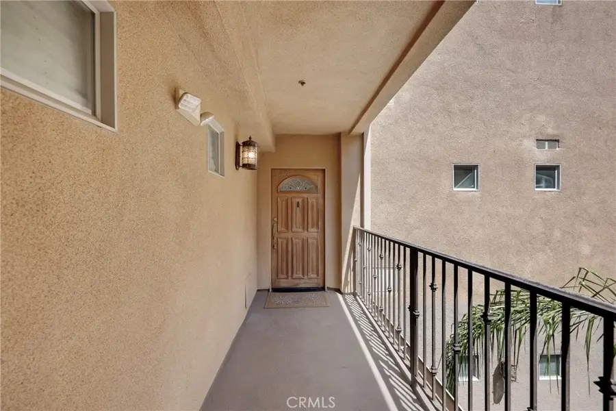 1515 Grismer #202, Burbank, CA 91504 - #2