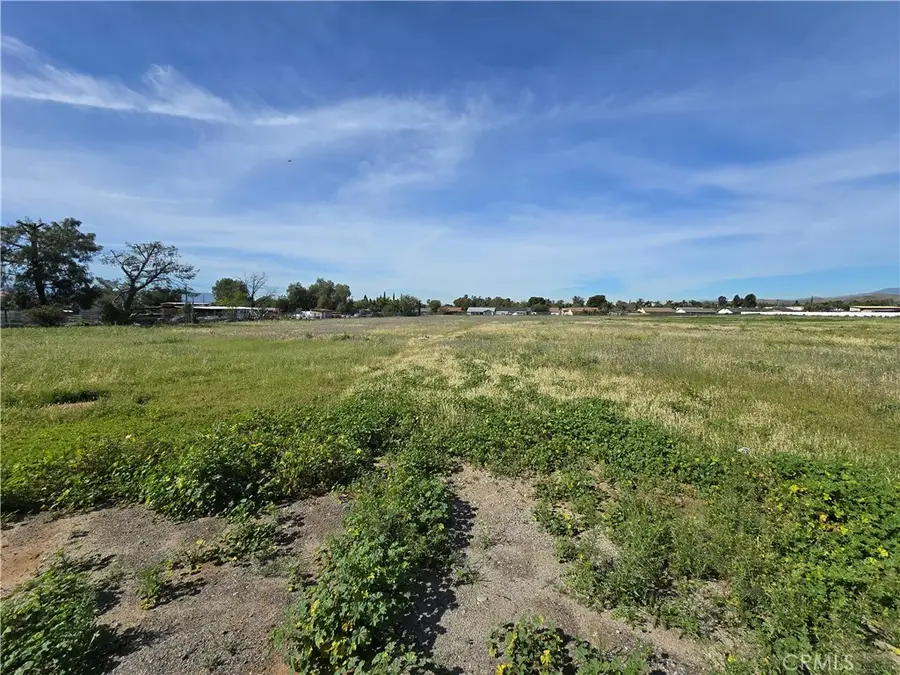 4511 Tyrolite, Riverside, CA 92509 - #3