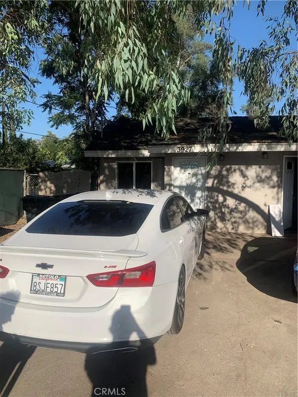 3927 Acre, San Bernardino, CA 92405