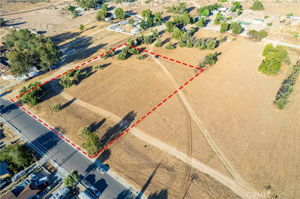 0 313-211-004, Perris, CA 92570 - #1