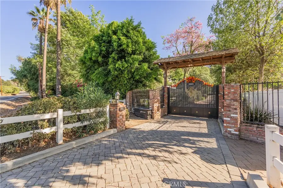 20620 E Covina Hills Road, Covina, CA 91724 - #2