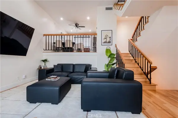 10911 Bluffside Drive #17, Studio City, CA 91604