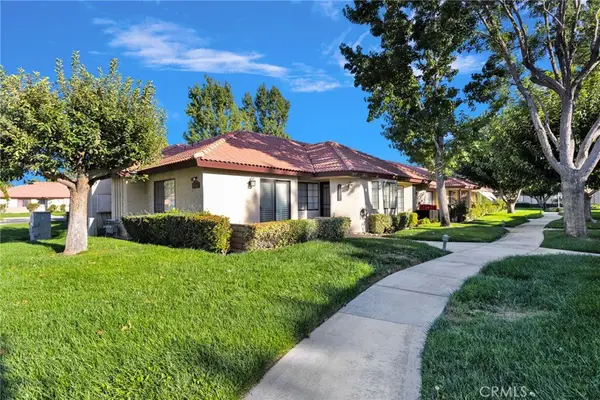 19237 Elm Drive, Apple Valley, CA 92308