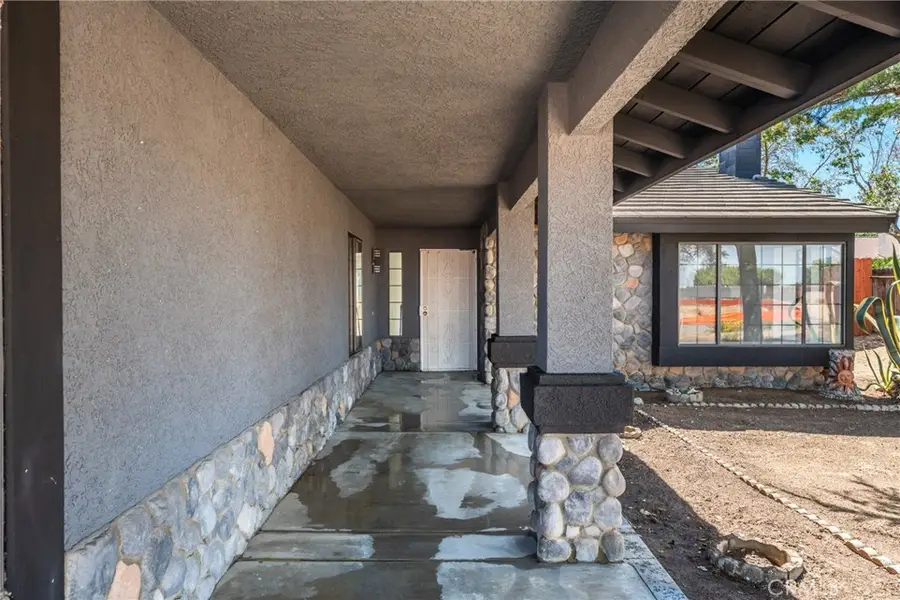 13423 Palm, Oak Hills, CA 92344 - #3