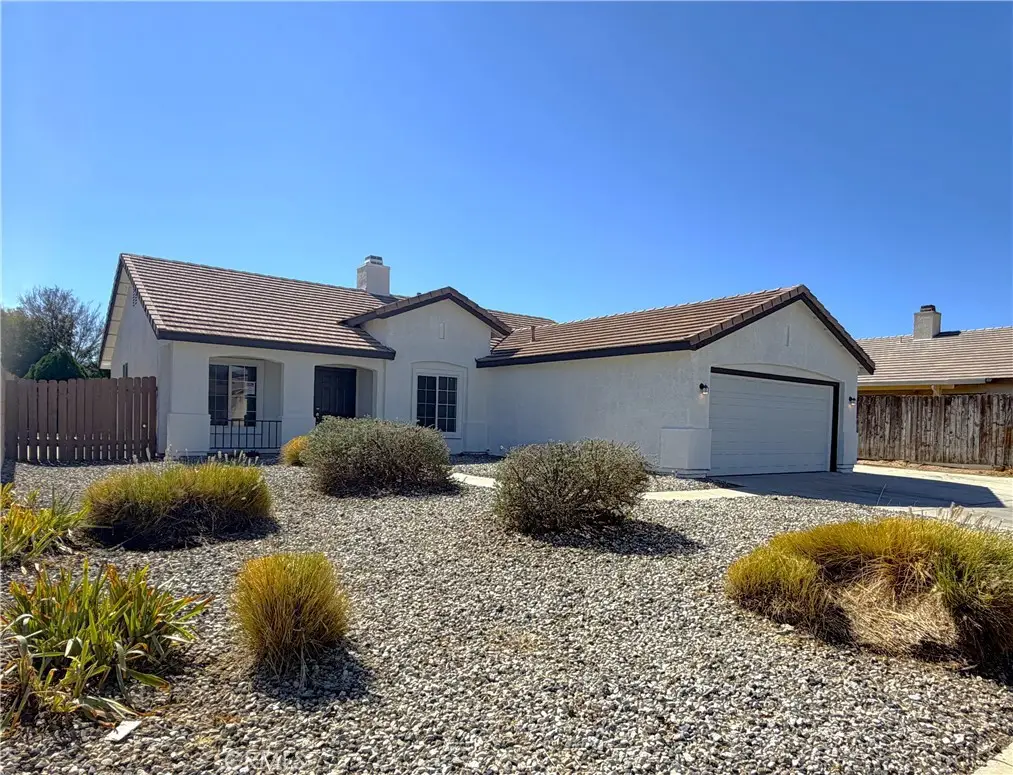 6152 W Avenue J5, Lancaster, CA 93536 - #1