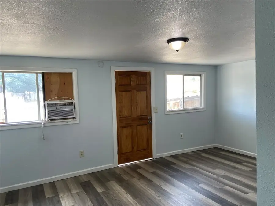 104 Buena Vista, Taft, CA 93268 - #2