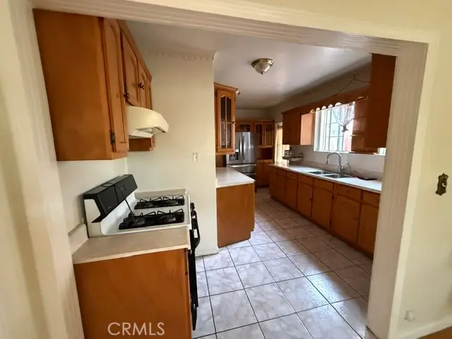 959 S Hillview Avenue, East Los Angeles, CA 90022 - #3