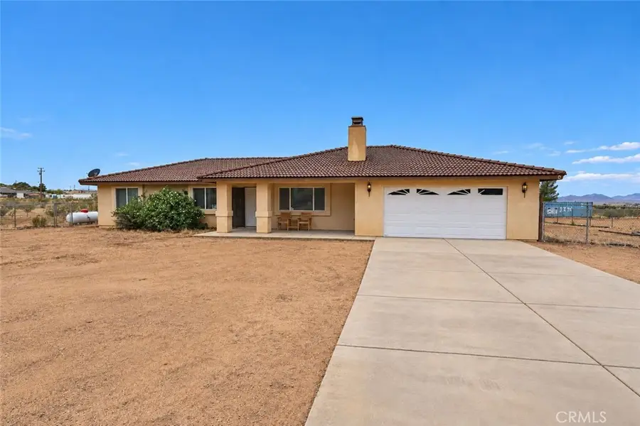 14720 Desert Star Road, Apple Valley, CA 92307 - #3