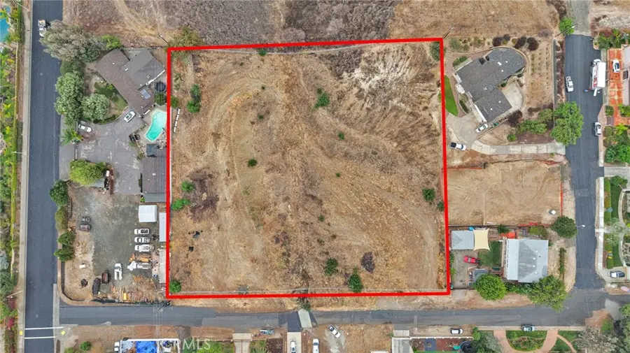3255 Howe Street, Corona, CA 92881 - #2