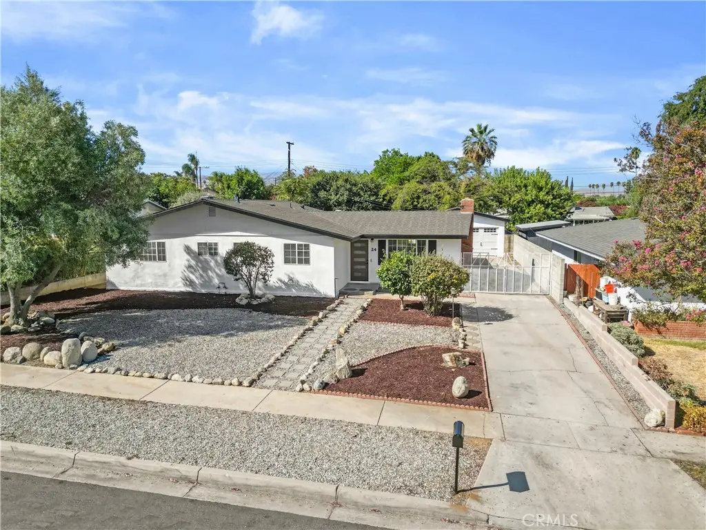 24 S Ash St, Redlands, CA 92373 - #1