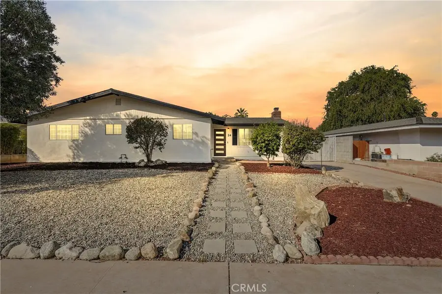 24 S Ash St, Redlands, CA 92373 - #3