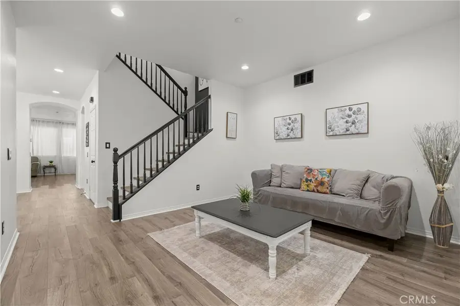 925 E Pennsylvania Avenue, Redlands, CA 92374 - #3
