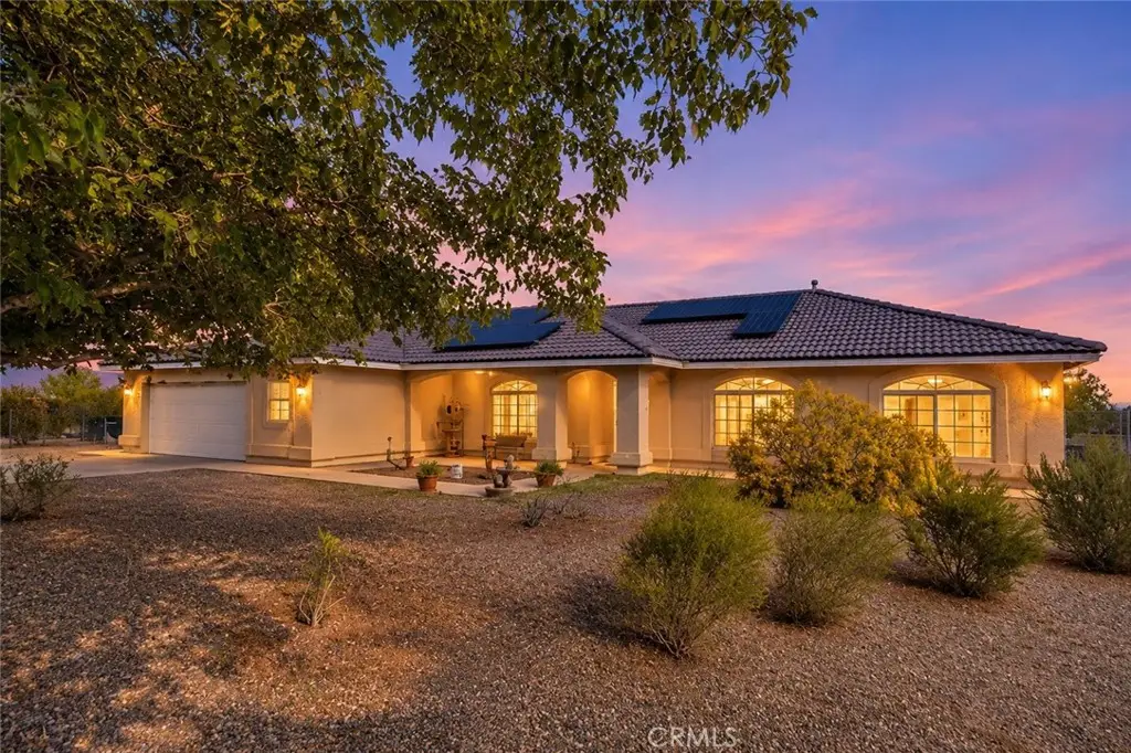 13585 Paramount, Phelan, CA 92371 - #1