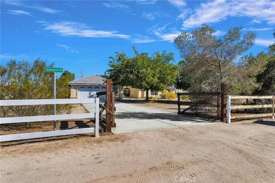13585 Paramount, Phelan, CA 92371 - #3