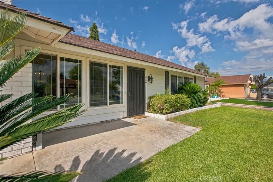 850 N Wisteria Avenue, Rialto, CA 92376 - #2