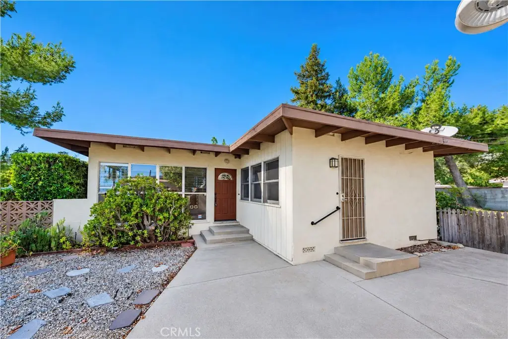 643 E Foothill Boulevard, Glendora, CA 91741 - #1