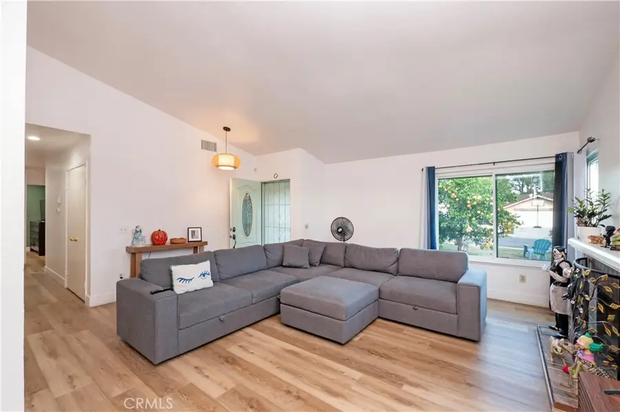 256 N Driftwood, Rialto, CA 92376 - #3
