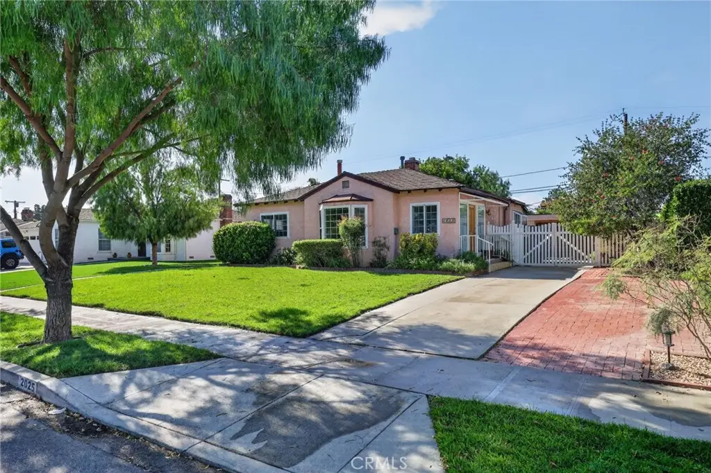2025 N Manning, Burbank, CA 91505 - #1