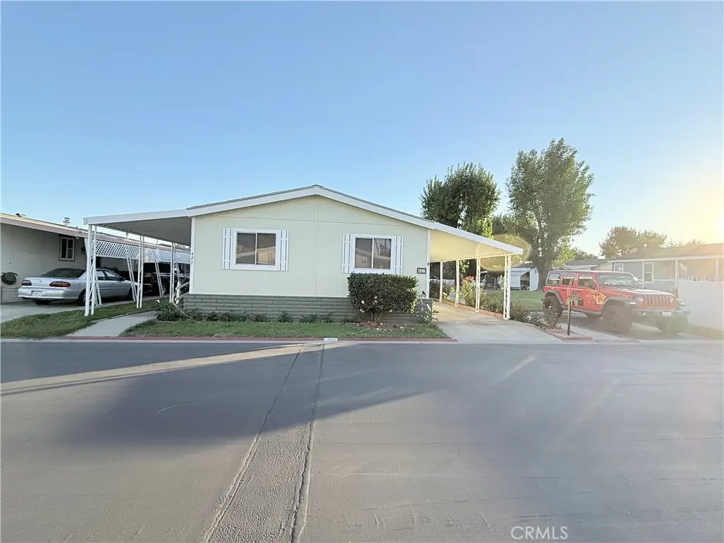 1456 Philadelphia #427, Ontario, CA 91761 - #1