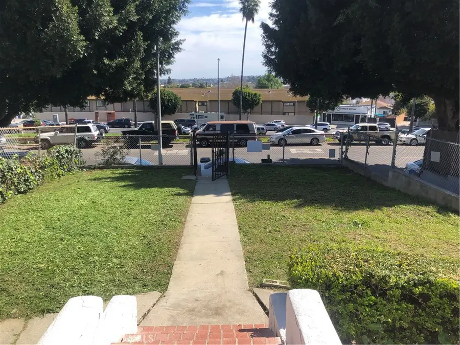 5301 Huntington Drive N, Los Angeles, CA 90032 - Image #2