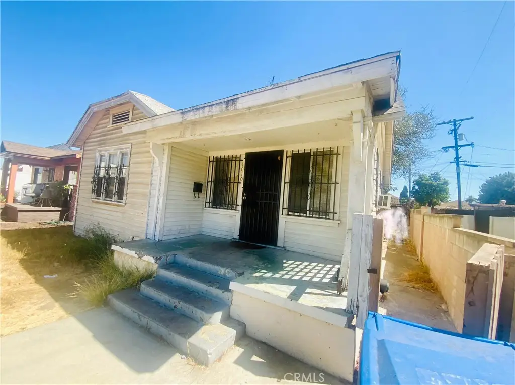 1010 W 77th Street, Los Angeles, CA 90044 - Image #1