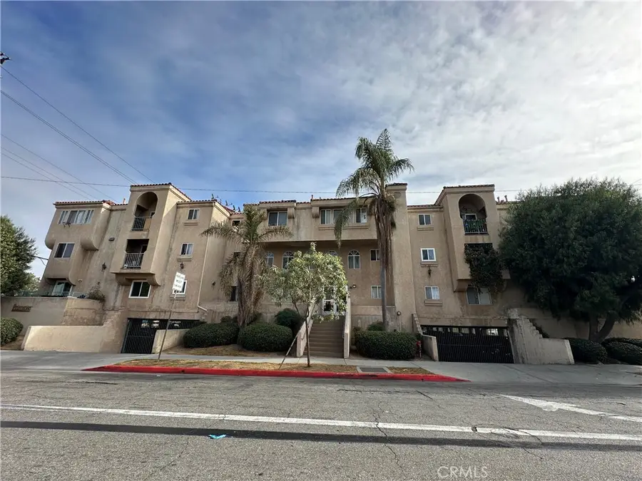 6100 Rugby Avenue #207, Huntington Park, CA 90255 - Image #2