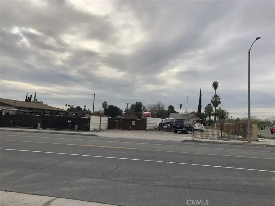 1098 N Mount Vernon Avenue, San Bernardino, CA 92411 - Image #3