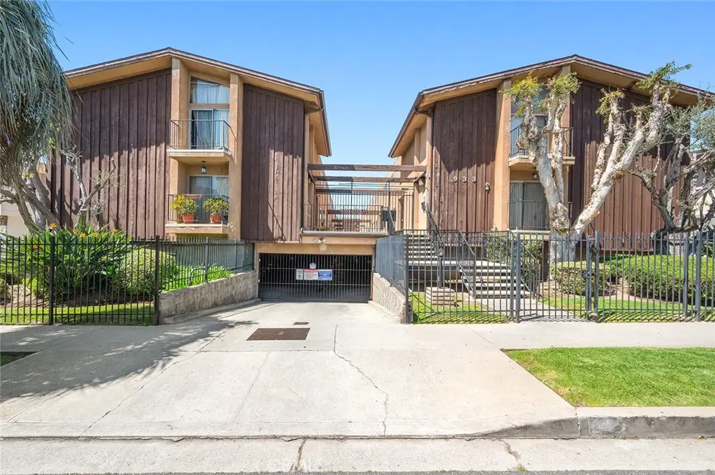 933 N Cedar Street #6, Inglewood, CA 90302 - Image #1