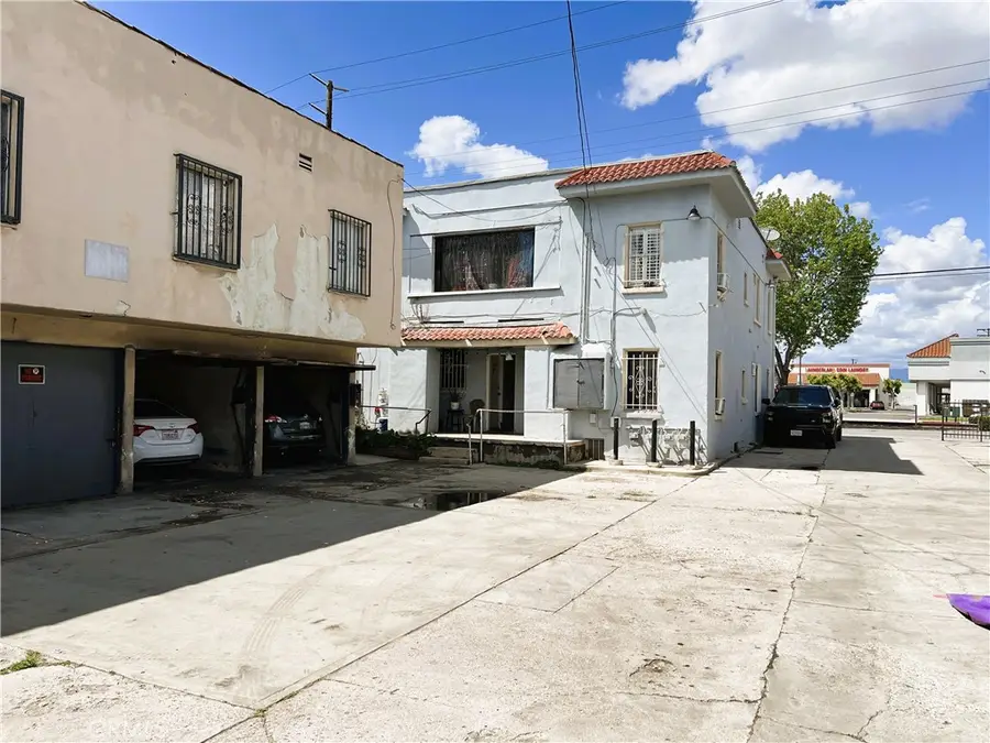 2664 Randolph Street, Huntington Park, CA 90255 - #3