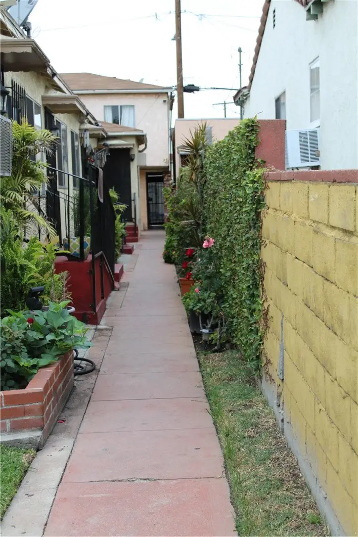 531 S Hillview Avenue, Los Angeles, CA 90022 - Image #2