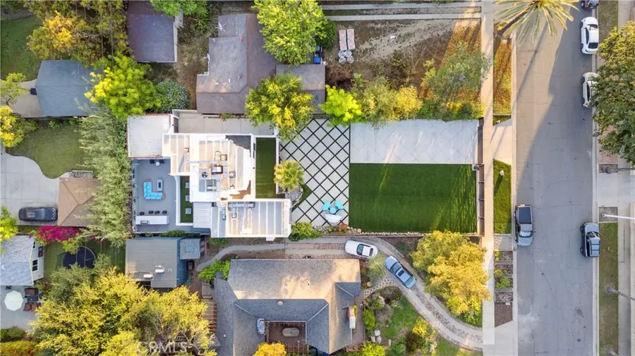 1290 E Woodbury Road, Pasadena, CA 91104 - Image #3