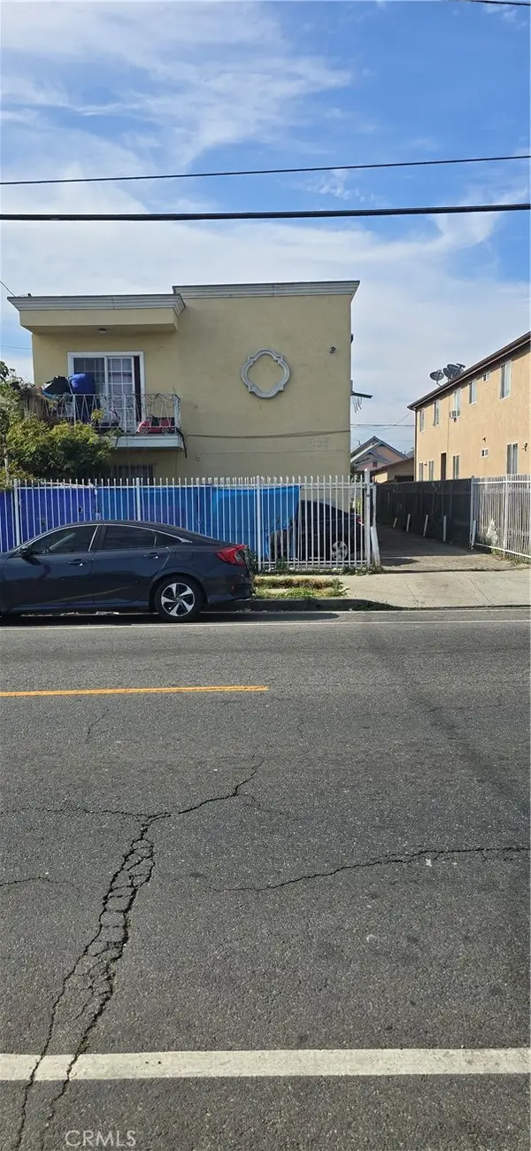 717 W 54th Street, Los Angeles, CA 90037