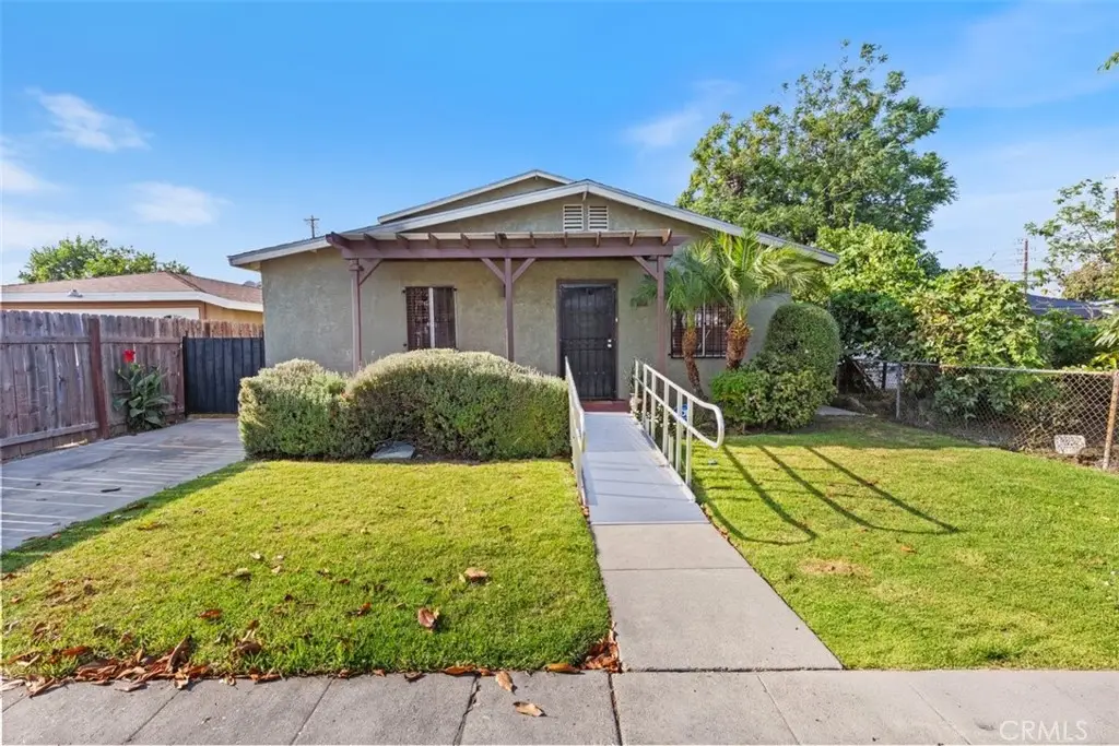 347 E 97th St, Los Angeles, CA 90003 - Image #1