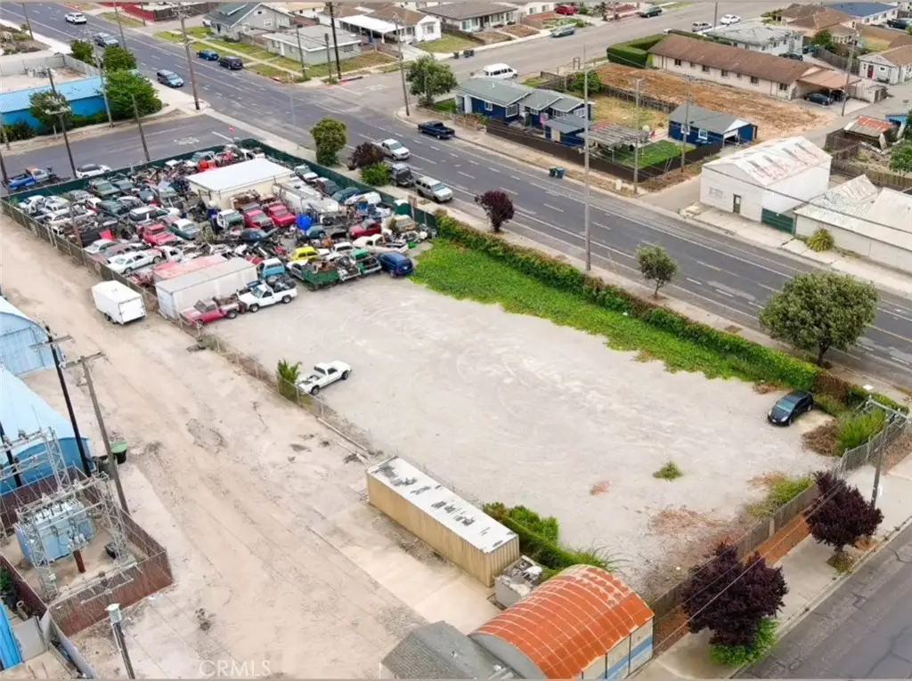 315 E Chestnut Avenue, Lompoc, CA 93436 - #1