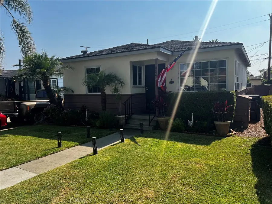 6160 Brayton Avenue, Long Beach, CA 90805 - #2