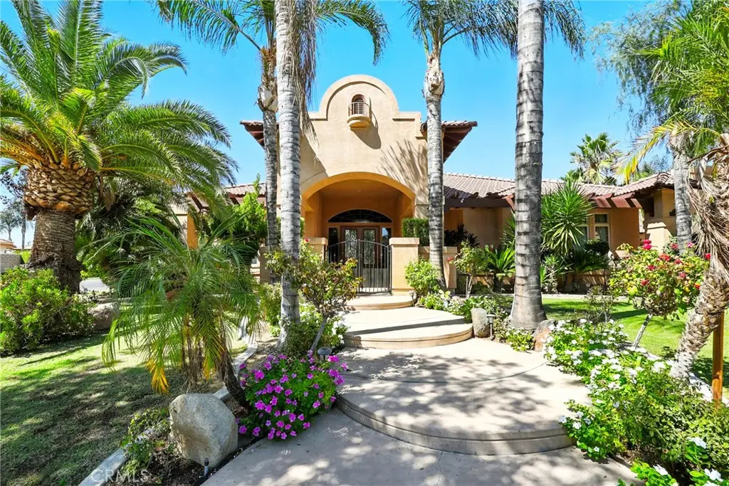 13204 Michaelangelo Drive, Bakersfield, CA 93314 - Image #1