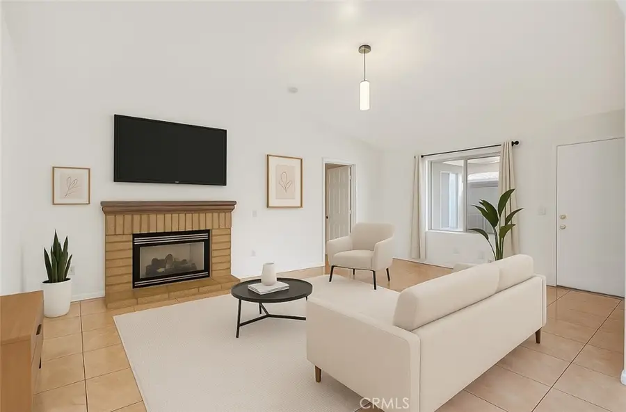 2810 Juniper Drive, Palmdale, CA 93550 - Image #2