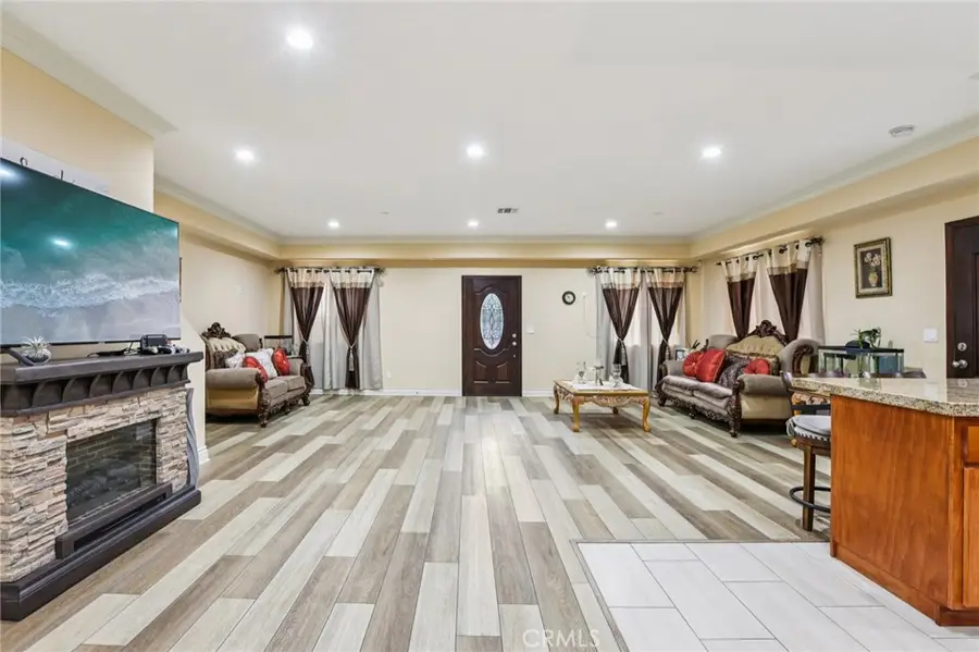 204 E 121st Street, Los Angeles, CA 90061 - Image #2