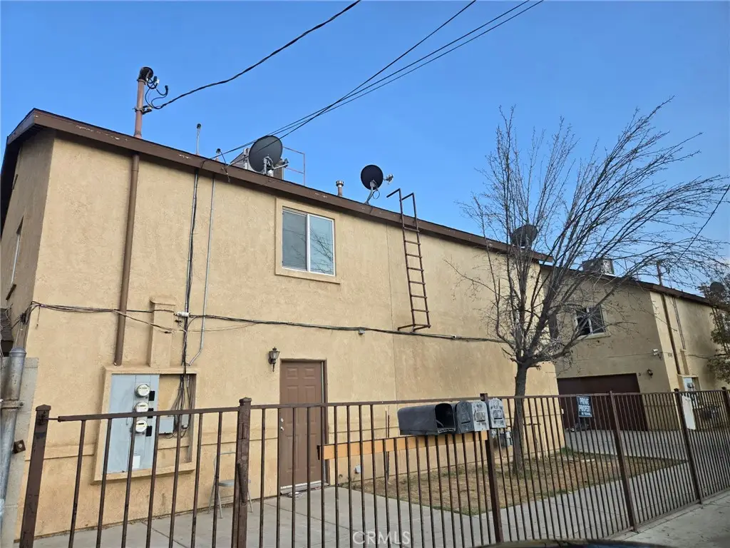 404 S Williams, Bakersfield, CA 93307 - Image #1