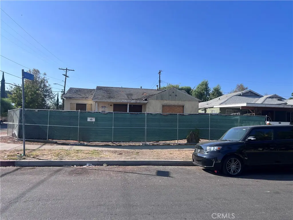 19332 Welby Way, Reseda, CA 91335 - Image #1