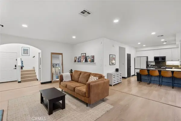 13372 Hyland, Sylmar, CA 91342