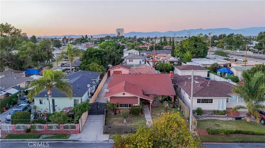 109 W Glencoe, Compton, CA 90220 - Image #2