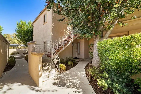 23807 Del Monte Drive #124, Valencia, CA 91355