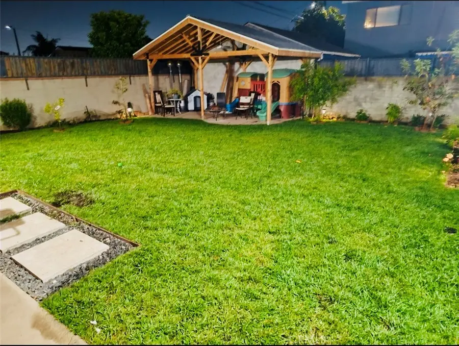 13408 S Catalina Avenue, Gardena, CA 90247 - Image #3