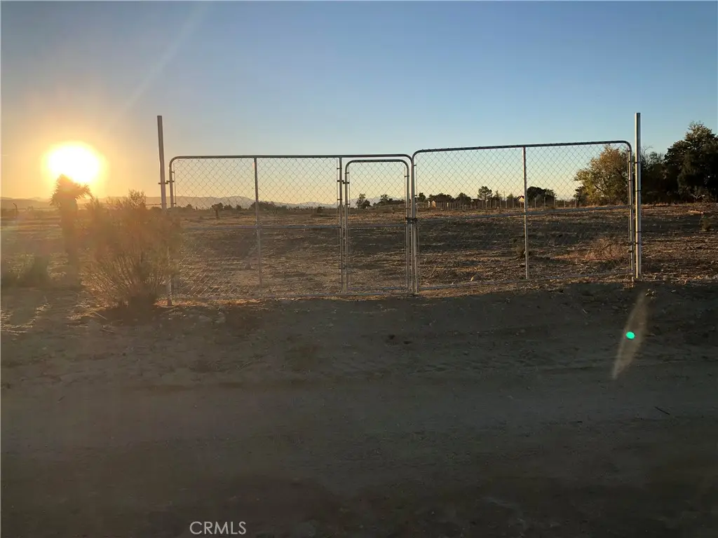 175 Cor Ave W4 Drt 175 Ste, Palmdale, CA 93591 - #1